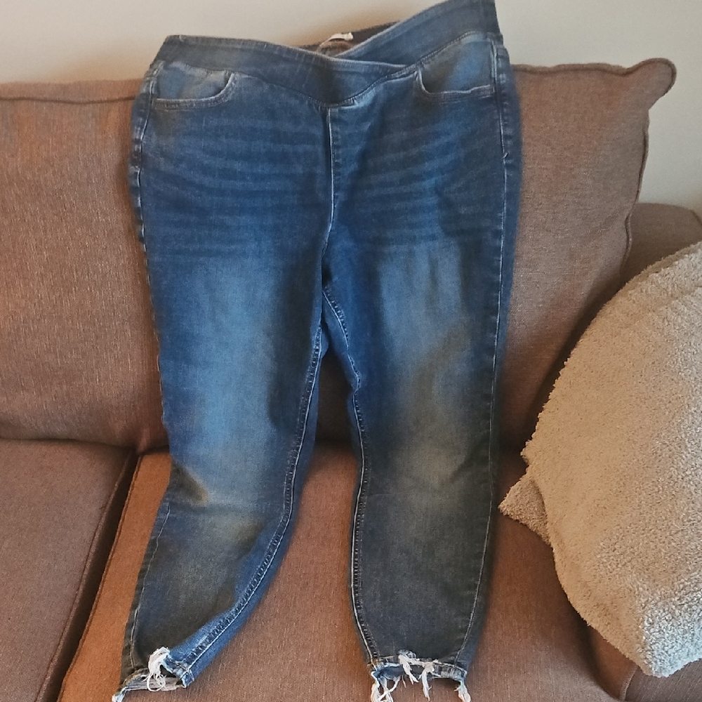 Maurices Distressed Blue Ankle Jeans